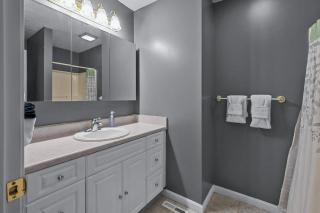 Douglas Meets Dolly home - 9