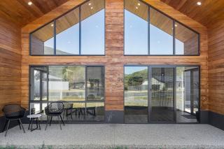 Skyframe Hosted by Halls Gap Accommodation - 3