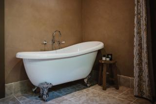 Blacksmith House on Main - 6