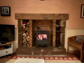 Maengwynedd, Llanrhaeadr Ym Mochnant - 2