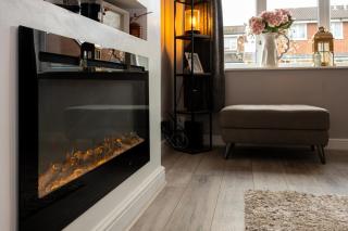 Lovely 3 bed in Crewe near Leighton Hospital - 2