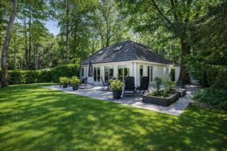 Groot vakantiehuis met sauna en bubbelbad - 0