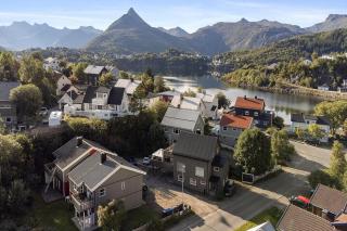 Apartment close to the mountain - 0