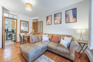 3 BR Apartment for 7 London Central - 1