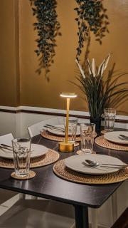 Hunter's Stylish 2BR Suite with Full Kitchen near SM North EDSA - 3