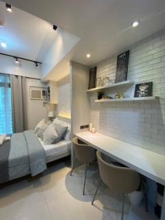 Snug Condo in Salcedo Square - Manila - 6