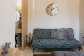 Zoe's Luxury Living - 9