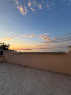 Villa Ciccarese dentro la spiaggia - 8