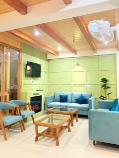 Private Villa Alpine Escape 6BHK - 7