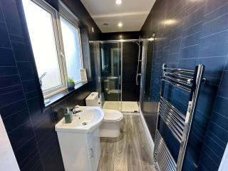 Forest View Cottage - Private Hot Tub - 2