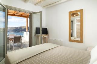 West Side Pool House by Hostandros - 2