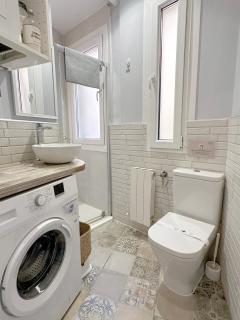 Apartment facing the Bizkaia Bridge, Bilbao - 8