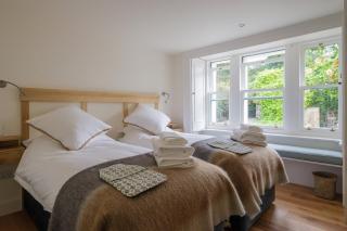 Luxury Coastal House, Opposite Isle of Skye NC500 - 2