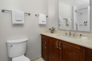 Marriott BeachPlace Towers Luxury Guest Room Sl - 1