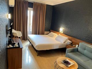 Hostal Iznájar Barcelona - 9