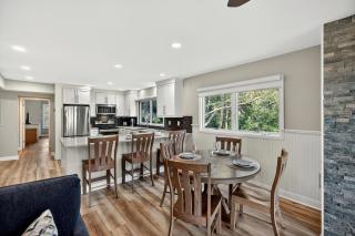 SG8A: 8A Seagrove Villa - 8
