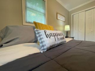 Great location! Creekside Home near Mountain City, Laurel Bloomery, Damascus - 6