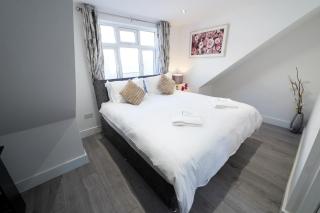 46DW Dreams Unlimited Contractor Home in Ashford - 9