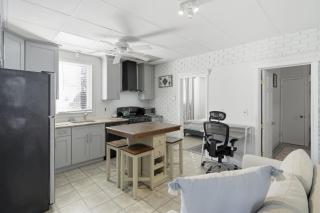 Pet Friendly - Parks & Trails - Pleasantville Home - 7