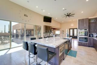 Superstition Mtn Estate! Luxe Pool & Rooftop Deck - 5