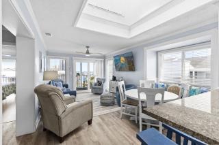 Pelican's Landing Relaxing Ocean View Unit 318 - 1