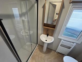 Ashberry 3 berth caravan 2025 - 5