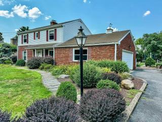 Elegant 4BR Princeton Escape • Game Rm • Big Yard - 6