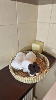 Cozy & Modern Studio Phos by Vivens - 4