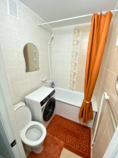 Апартаменты чистые по городу - Öskemen - 0