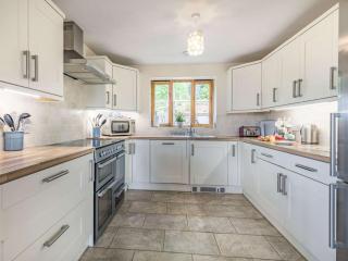 4 Bed in Worcester oc-77991 - 1