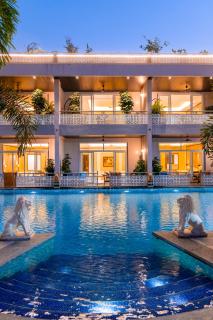 Mountain Creek 7BHK Luxury Retreat by ELIVAAS Prive Near Fatehsagar - 9
