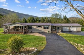 Single-level River Access Fire Pit & Game Room - 0