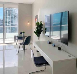 Studio in the heart of brickell with city views! - 0
