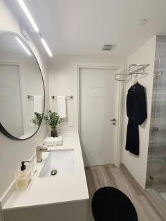 Studio in the heart of Brickell with water view! - 1