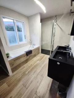 Grande maison de 4 chambres avec jardin et baby-foot - 8