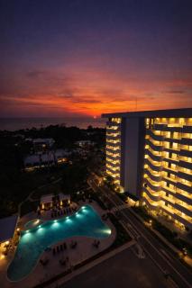 Luxury Oceanview Penthouse Gym & Pickleball - 0