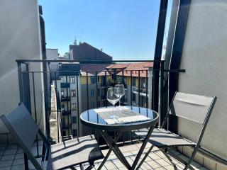 Big Skyview Goldoni - Duomo M4 Lin Airport - 4