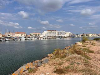 Grand studio contemporain avec mezzanine - 9