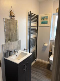 Smart Modern Homely 2 bedroom house - 9