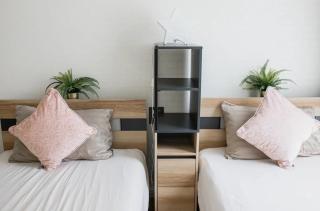 The Title Halo - Cozy 2BDR - 6