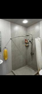 Cozy & Quiet Room with Mountain Views in Yerevan - 5