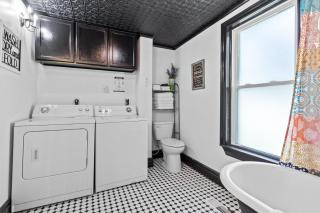 Hideaway - Mins to Westport, Parking, Pet Friendly - 2