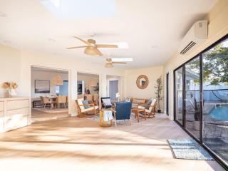 Sunny Largo Oasis Heated Pool Sleeps 16 - 6