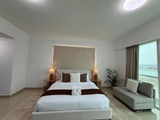 Modern Spacious Apt - Sea View - Reem Island - 1