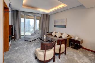 Urban Chic 1BR - Dubai Mall Access, Pool & Parking - 3