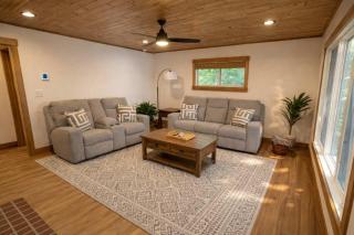 Moss Lake Lookout: PET FRIENDLY - 3
