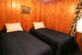 Old Stoney's Musky - Pet Friendly - 3