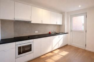 Stylish Meir Studio 1 - 2