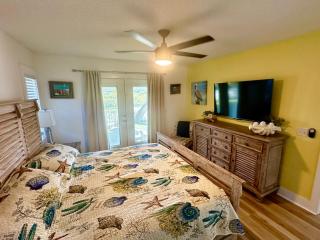 Surfside Oasis ~Tropical Pool! Walk to the Beach! - St. Augustine - 1