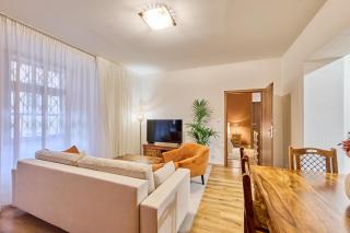 Karlova Twelve Deluxe Apartments - 7